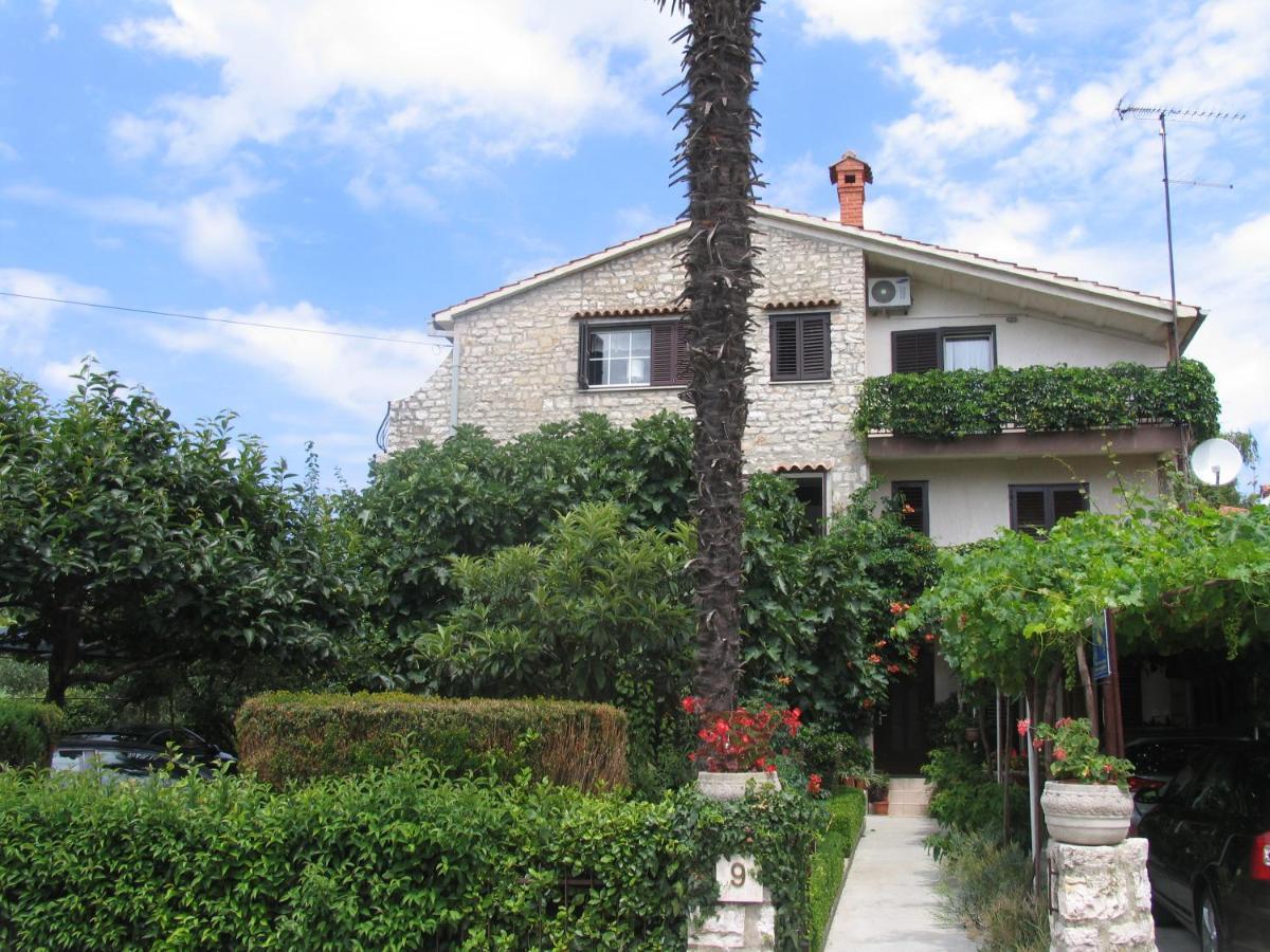 Rooms Ena Rovinj Bagian luar foto