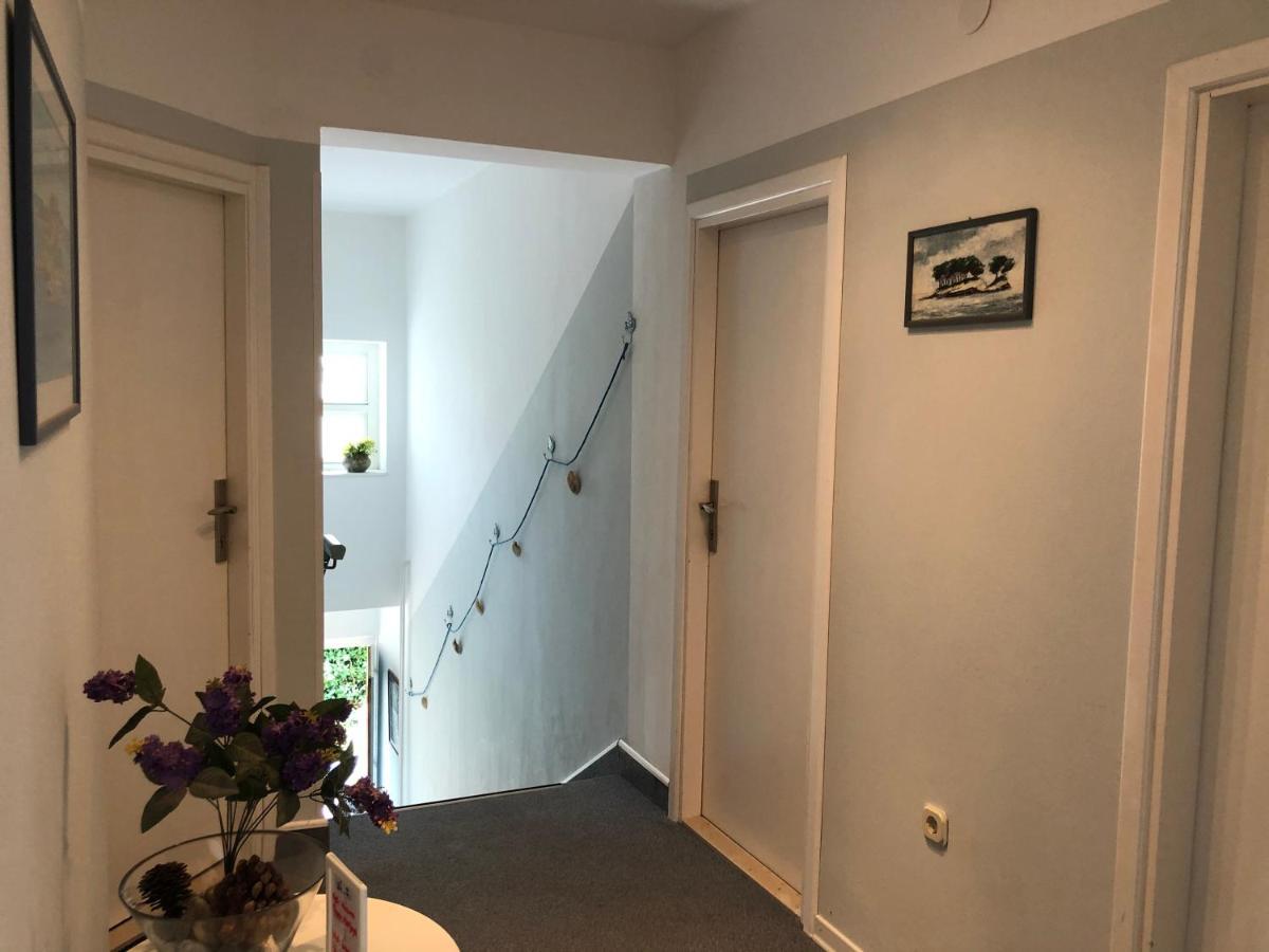 Rooms Ena Rovinj Bagian luar foto