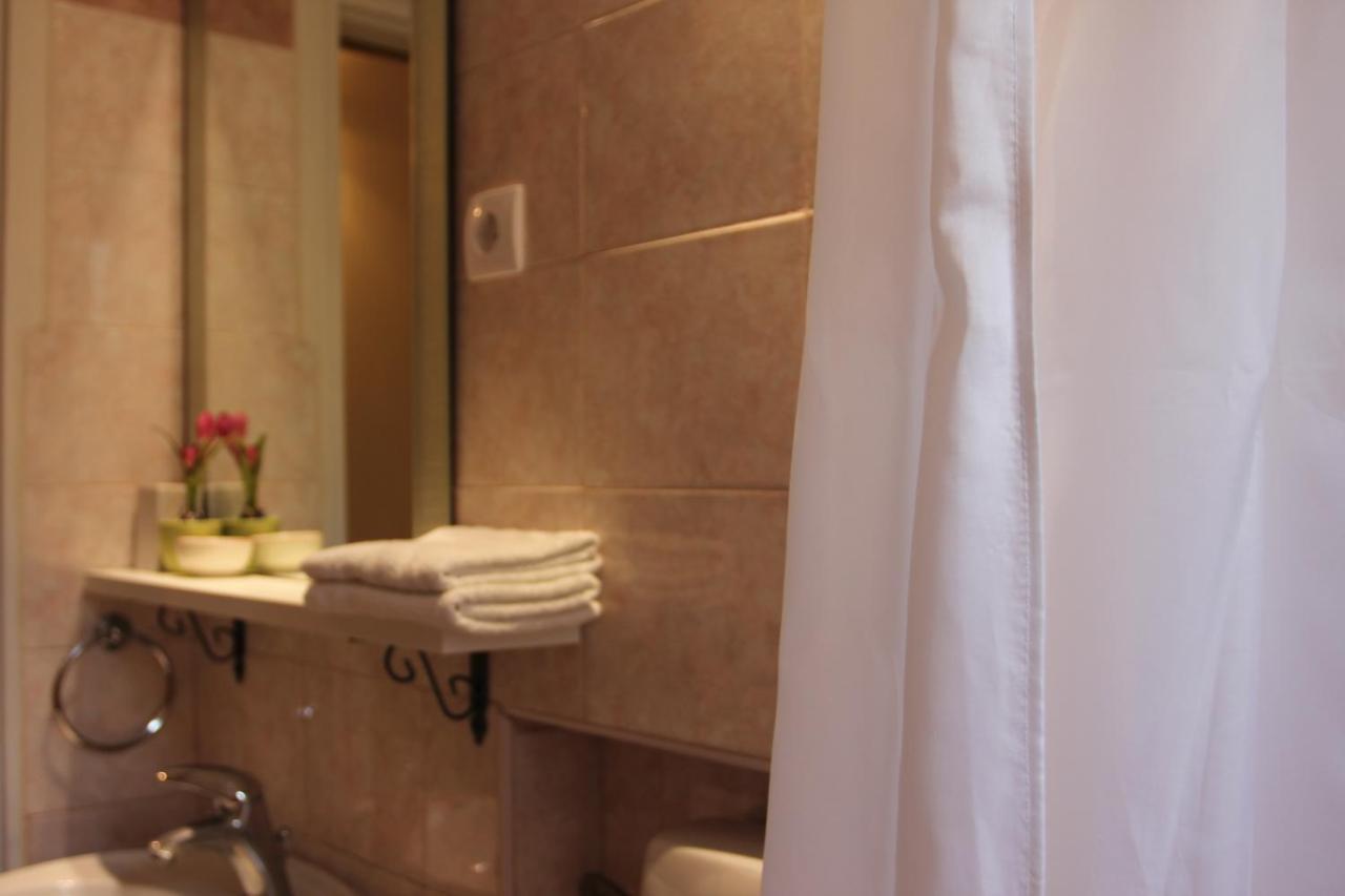 Rooms Ena Rovinj Bagian luar foto