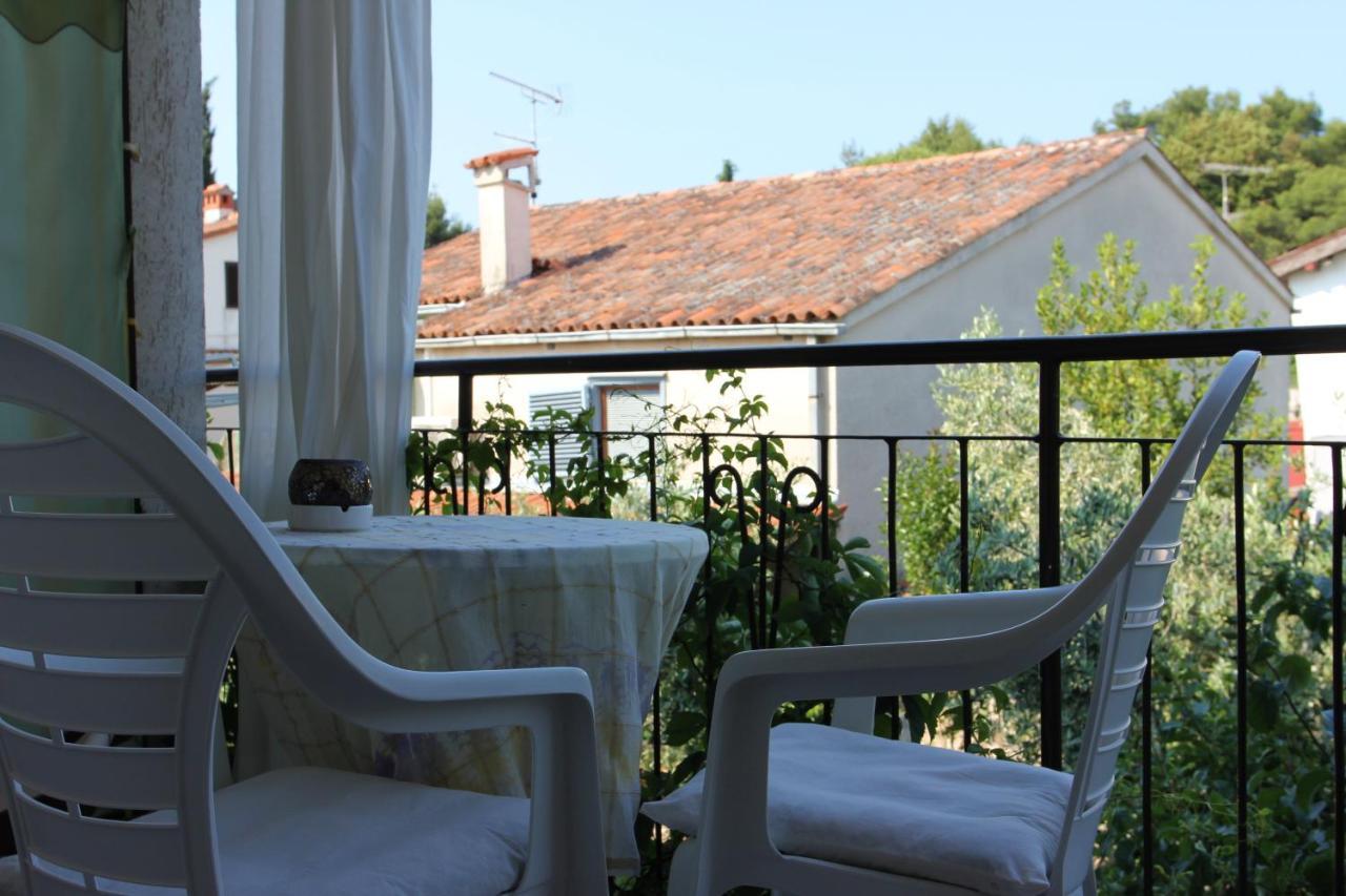 Rooms Ena Rovinj Bagian luar foto