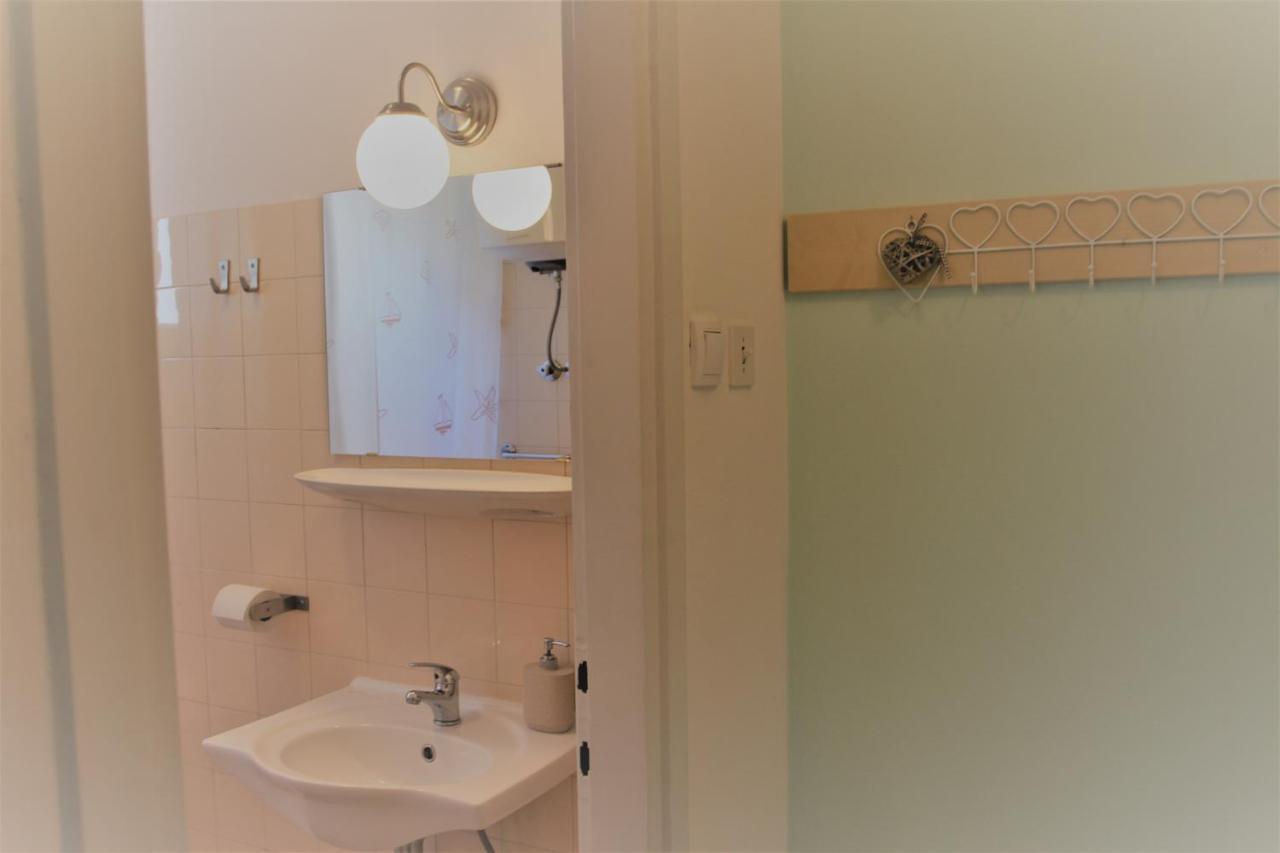 Rooms Ena Rovinj Bagian luar foto