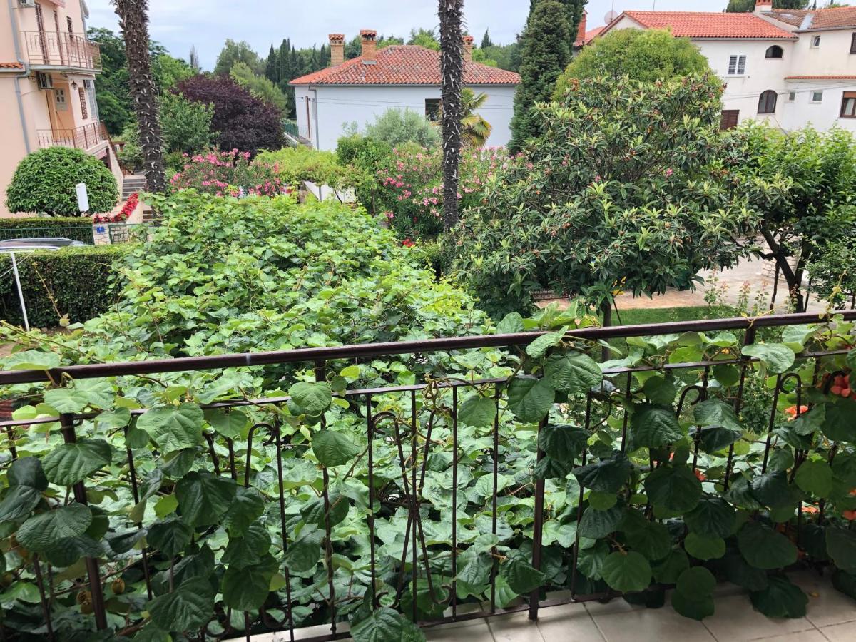 Rooms Ena Rovinj Bagian luar foto