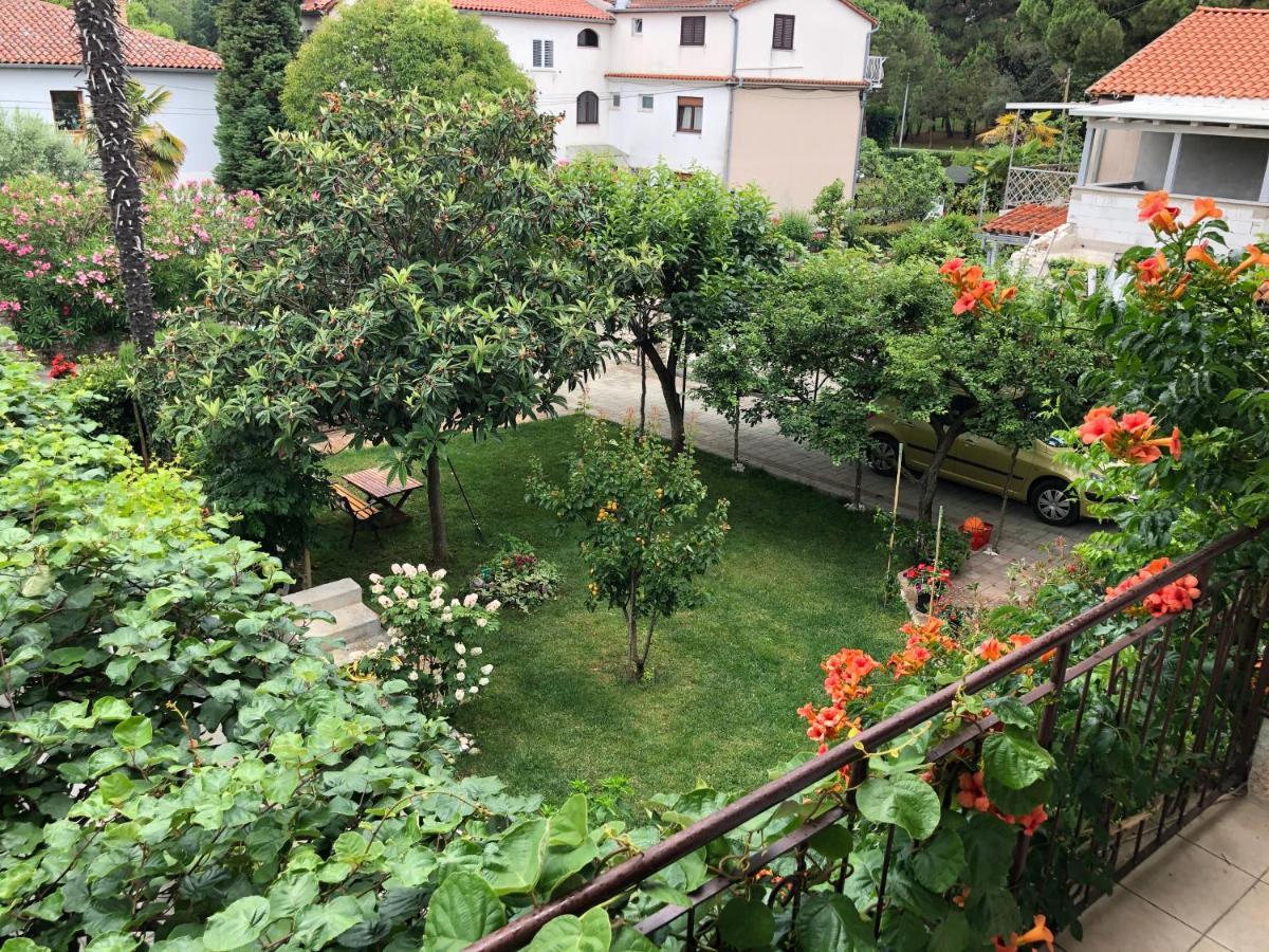Rooms Ena Rovinj Bagian luar foto