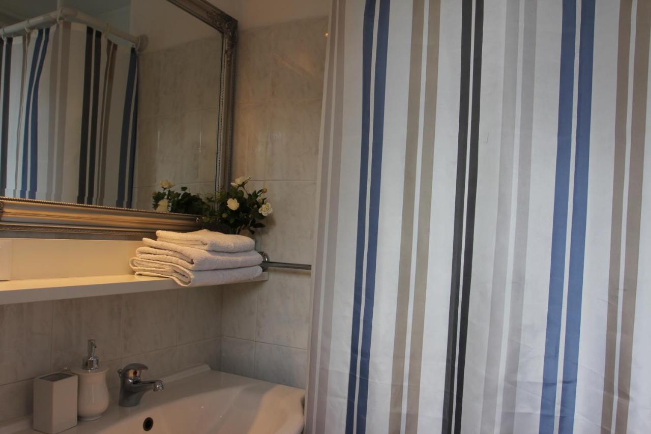 Rooms Ena Rovinj Bagian luar foto