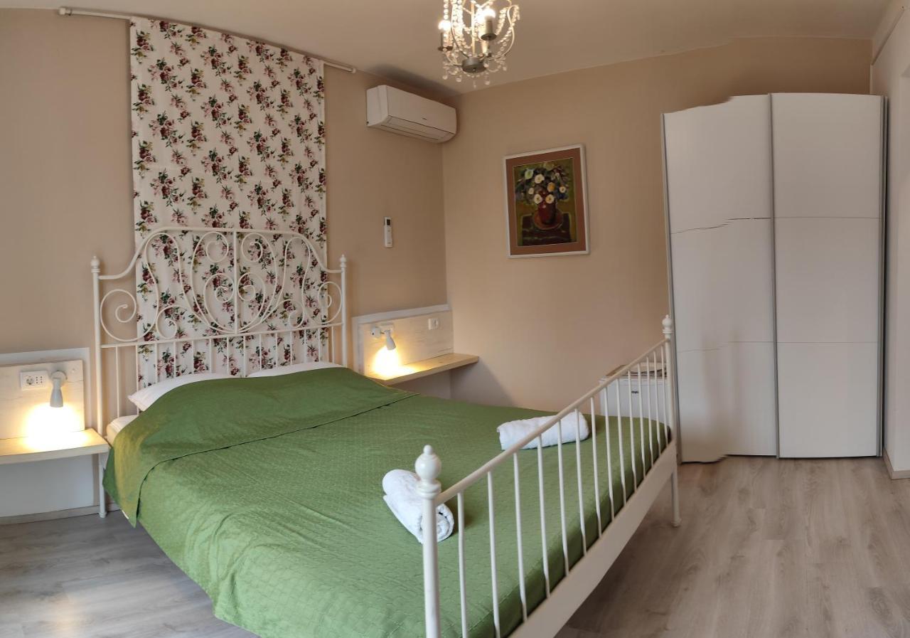Rooms Ena Rovinj Bagian luar foto