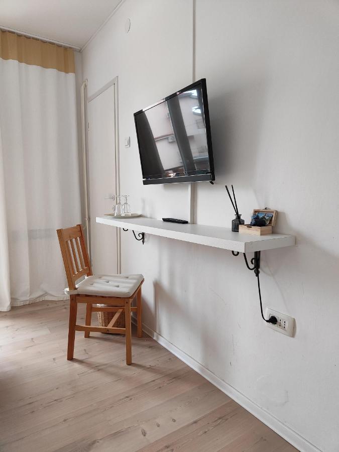 Rooms Ena Rovinj Bagian luar foto
